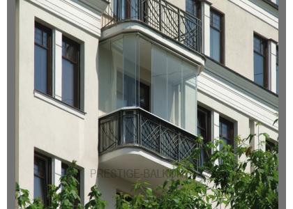 Финское безрамное остекление балкона в Королеве