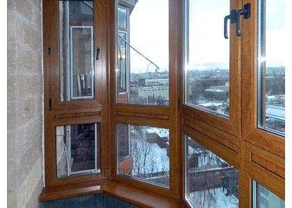 Французское остекление балкона профилем Veka с ламинированием под дерево в Королеве