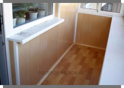 Теплое остекление балкона пластиковыми окнами и электрическим теплым полом в Королеве