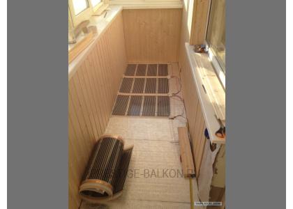 Теплое остекление лоджии пластиковыми окнами с теплым пленочным ИК полом в Королеве