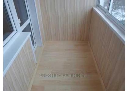 Теплое остекление балкона пластиковыми окнами со змеевидным водяным теплым полом в Королеве